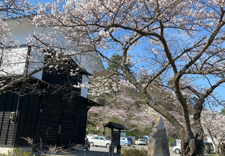 からぐり山車保管庫「尾浦の館」